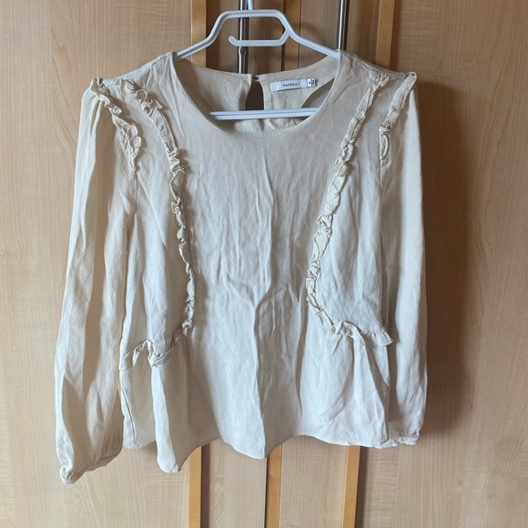 Talula Cream Ruffle Long Sleeve Blouse – Size M, 100% Rayon - Picture 2 of 7